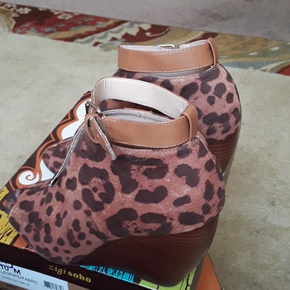 Shoes - Picture 3 of 3